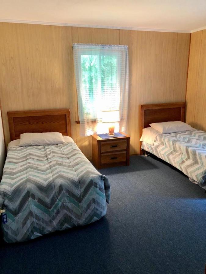 Rota Lodge Aka Latvian American Disable Veterans Center Rota Elka Park Eksteriør bilde